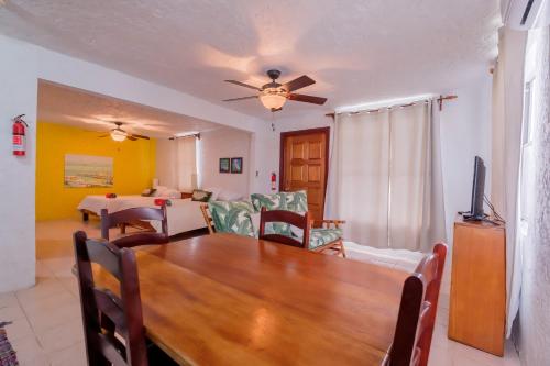Seven Seas Resort Adults Only in San Pedro