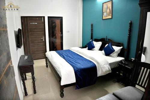 2 double beds