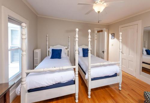 Main House at One Long Beach Main House at One Long Beach