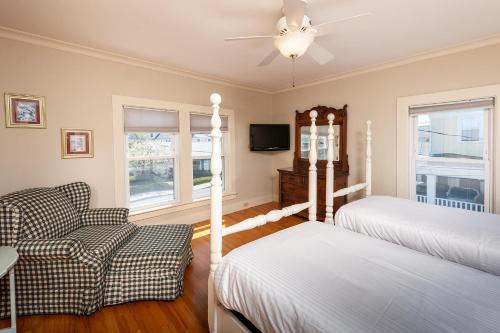 Main House at One Long Beach Main House at One Long Beach