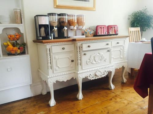 Chester House Guest House - image 7