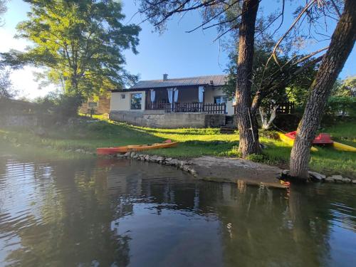 River house Golac, Gospić
