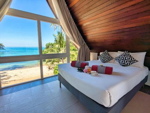 Ocean Half Moon Villa - by KohChangVillas