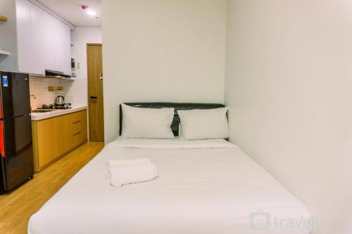 Cozy and Elegant Studio Apartment B Residence By Travelio, Tangerang