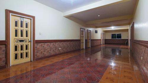 RedDoorz @ Goldland Spring Resort Urdaneta City, Urdaneta (photo 10)