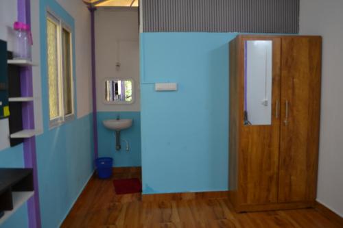 SS Tiny Home Stays SS Tiny Home Stays