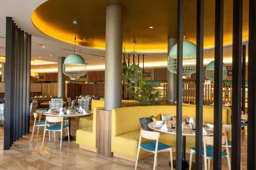 Zafiro Palace Palmanova - 레스토랑
