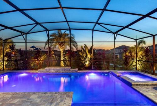 Stunning 4 Bed Private Villa Close To Disney in Davenport, USA