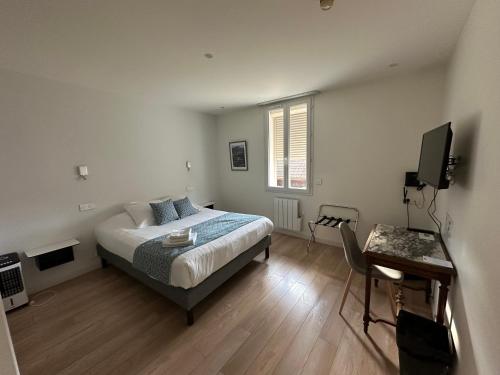 Logis Hotel du Fer a Cheval in Yenne