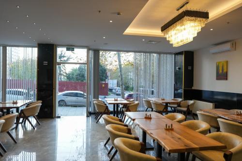 Restaurant, Business Life Hotel Güneşli in Bağcılar