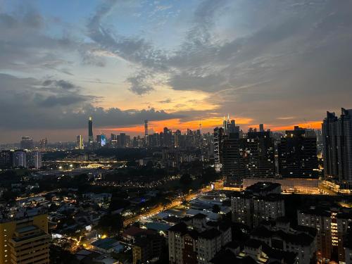 Mcity Deluxe Duplex at Jalan Ampang Mcity Deluxe Duplex at Jalan Ampang