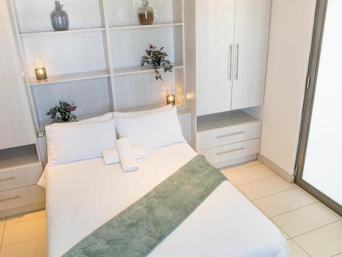 One-Bedroom Apartment image 10