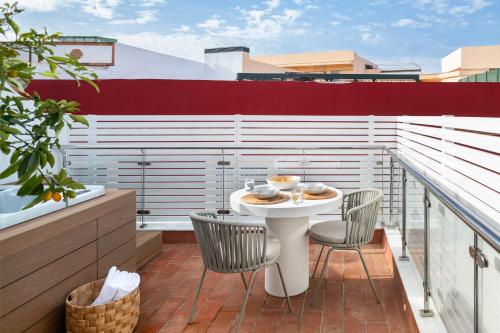 Magno Apartments Santa Clara - Private Terraces with Jacuzzi, Seville (photo 6)
