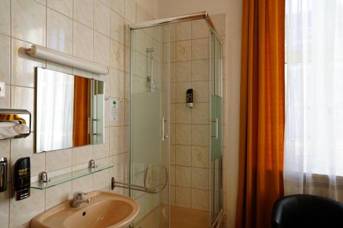 Hotel Margrit - image 12