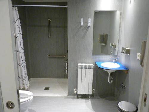 Plaza Catedral hostel - image 10