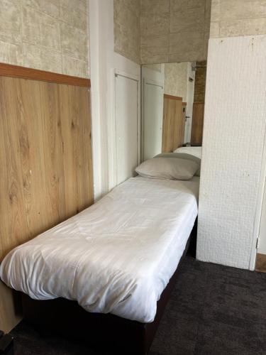 Driepersoonskamer, eigen badkamer