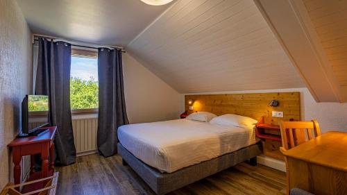1 queen bed