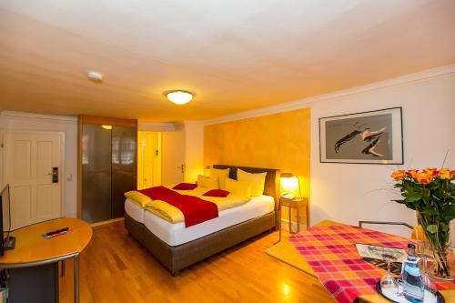 Hotel Goldener Falke - image 12