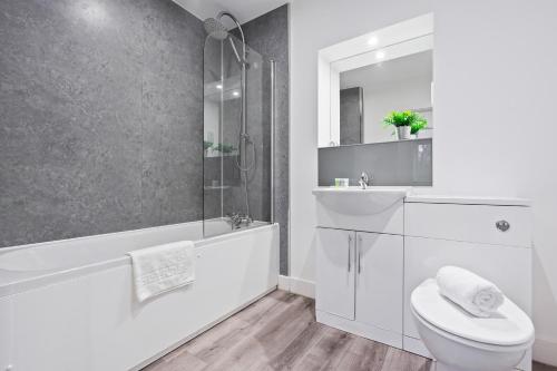Stylish Two Bedroom Apartment - Secure Parking & Balcony 9MC, Бирмингем (фото 5)