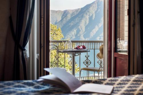 Panorama Double or Twin Room with Balcony and Lake View image 7