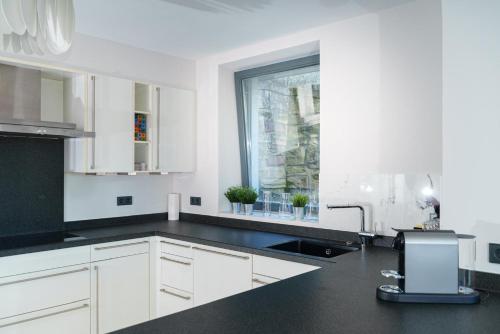 Luxuriöse Maisonette Oase mit Panoramablick, Štutgart (fotografie 6)