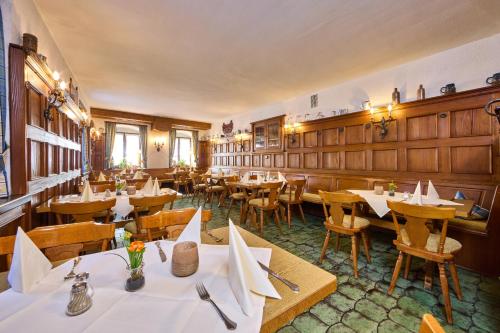 餐廳, 德爾莫赫瑞酒店 (Hotel Drei Mohren) in 靠近市中心