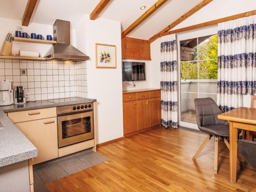 Apartment Reiter-2 by Interhome in 弗拉紹