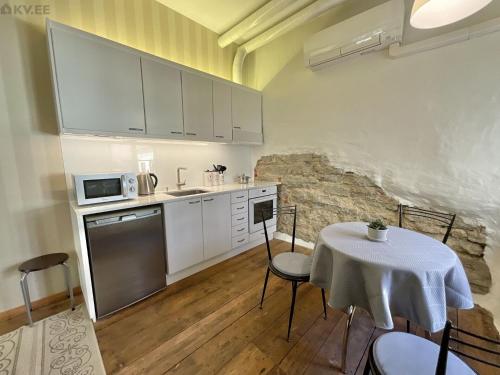 Classic One-Bedroom Apartment at Sauna 3 image 7