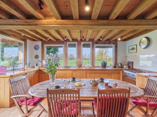 Holiday Home 2 Chaumieres normande by Interhome in Sainte-Opportune-la-Mare