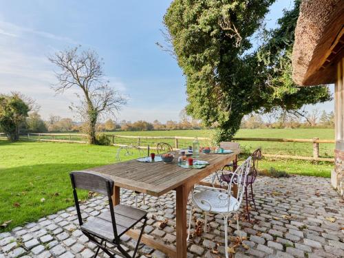 Holiday Home 2 Chaumieres normande by Interhome in Sainte-Opportune-la-Mare