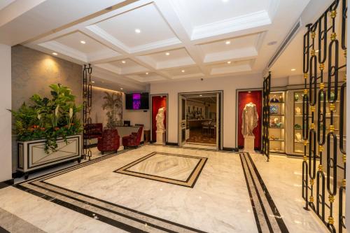 Byzantium Comfort Hotel - image 5