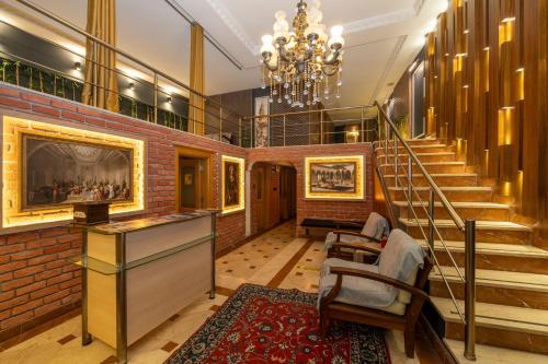 Byzantium Comfort Hotel - image 11