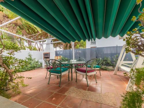 Holiday Home Aries by Interhome in กัมบริลส์ ปลัตคา