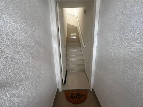 Casa 1 km da Praia Enseada com Garagem in ชารดิง วีร์จิเนีย