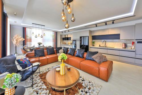 Villa Red Palm in เยนิกอย
