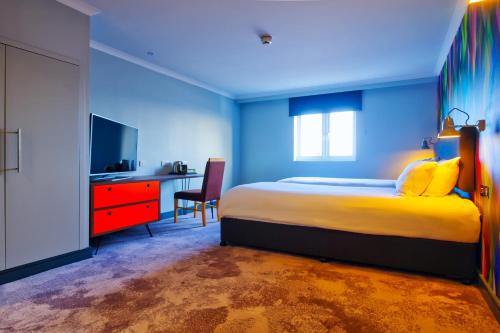 Village Hotel Hull - image 13