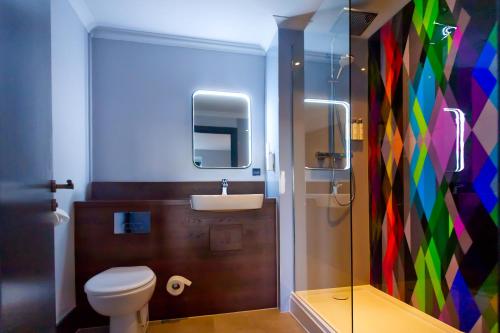 Village Hotel Hull - image 8