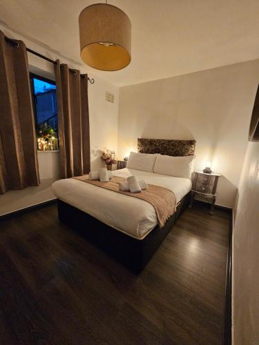 Two-Bedroom Apartment image 9