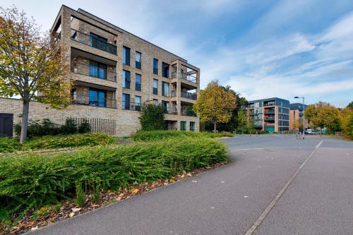 Létesítmények, 54 Woodpecker Way · Modern apartment near Addenbrookes Free parking Pass the Keys in Trumpington