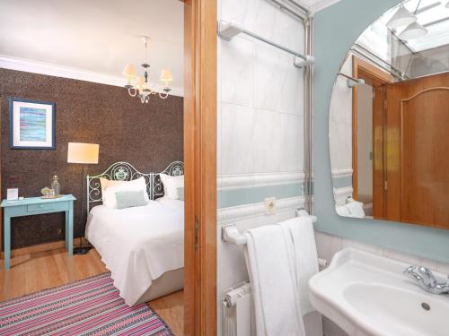 Casa do Almocreve - image 5