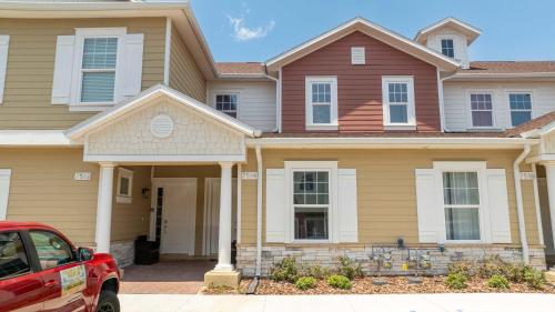 Luxury 3BR home with Mario Bros Room Near Disney - image 10