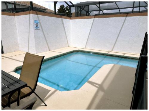 Home 4Bed in Storey Lake with Private Pool - image 10