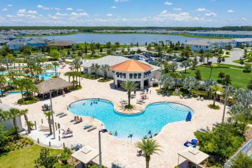 Home 4Bed in Storey Lake with Private Pool - image 12