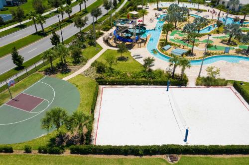 Home 4Bed in Storey Lake with Private Pool in Hunters Creek