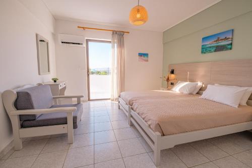 Studio (3 Adults)