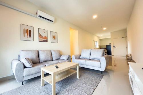 Cozy 4B2B for 8 pax - 15 min to Lotus's Mall Kajang