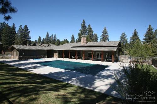 Big Pine-AC-3BR/2.5BA - image 2