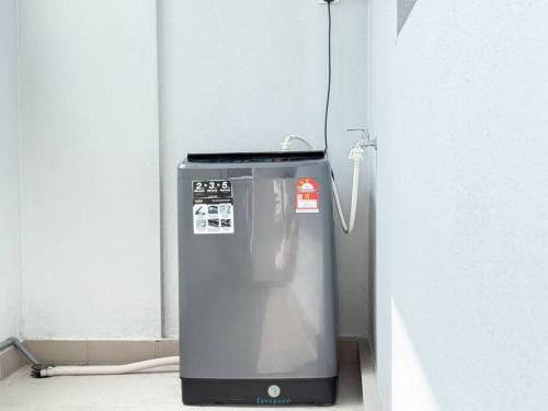 Cozy 4B2B for 8 pax - 15 min to Lotus's Mall Kajang Cozy 4B2B for 8 pax - 15 min to Lotus's Mall Kajang