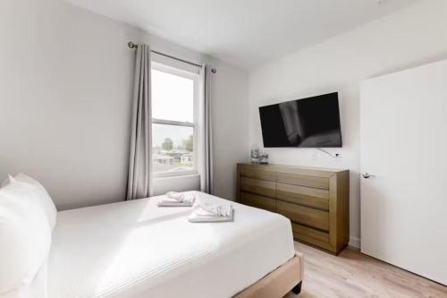 5BR Oasis w Pool Minutes from Disney and Universal in Davenport, USA