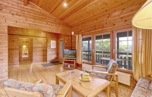 Cozy Home In Masserberg With Wifi in มาสเซอร์แบร์ก